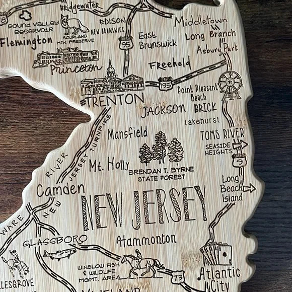 New Jersey Totally Bamboo Cutting and serving board - Picture 3 of 7